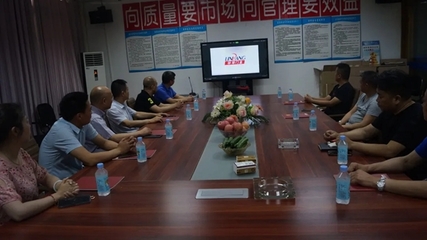 安徽省工商聯(lián)、建材商會領(lǐng)導蒞臨林邦門業(yè)考察指導